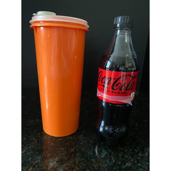 Tupperware 1 Qt. Orange Container #262-9. Lid With Flip Spout - Picture 2 of 9